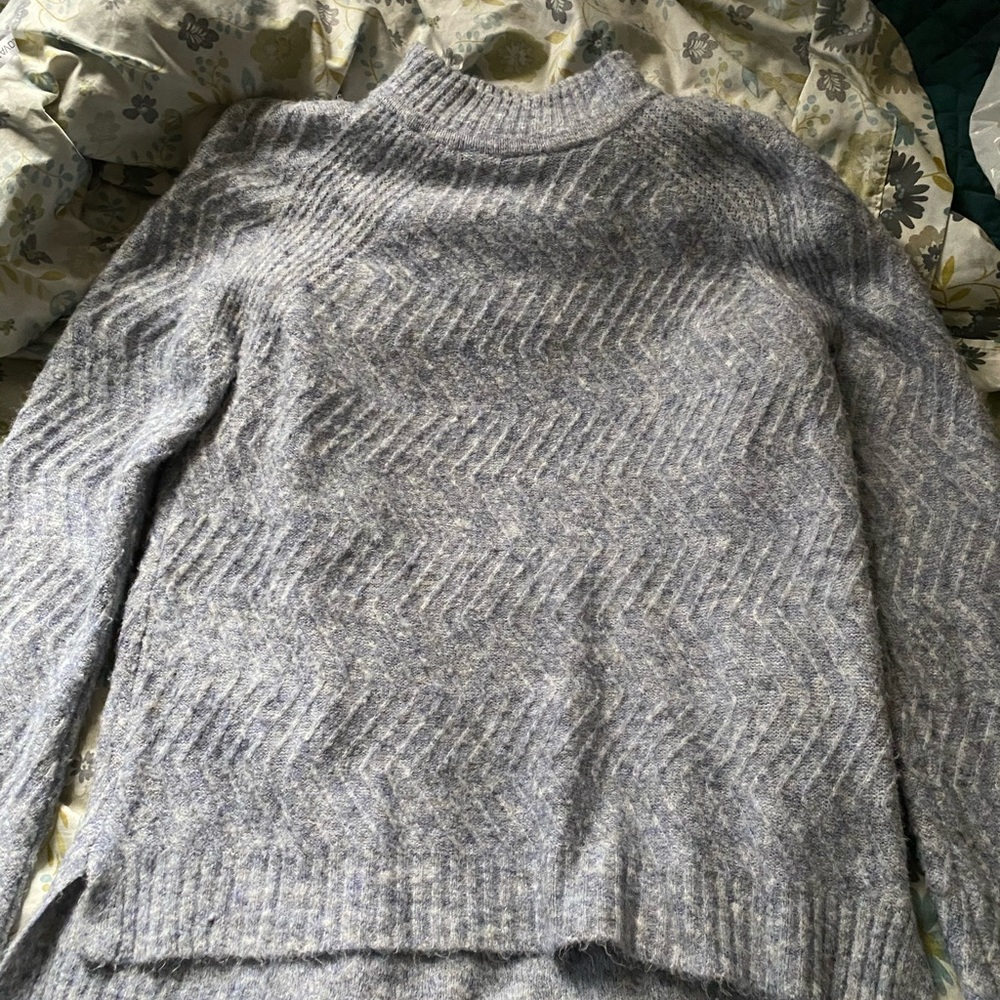 SALE aero sweater